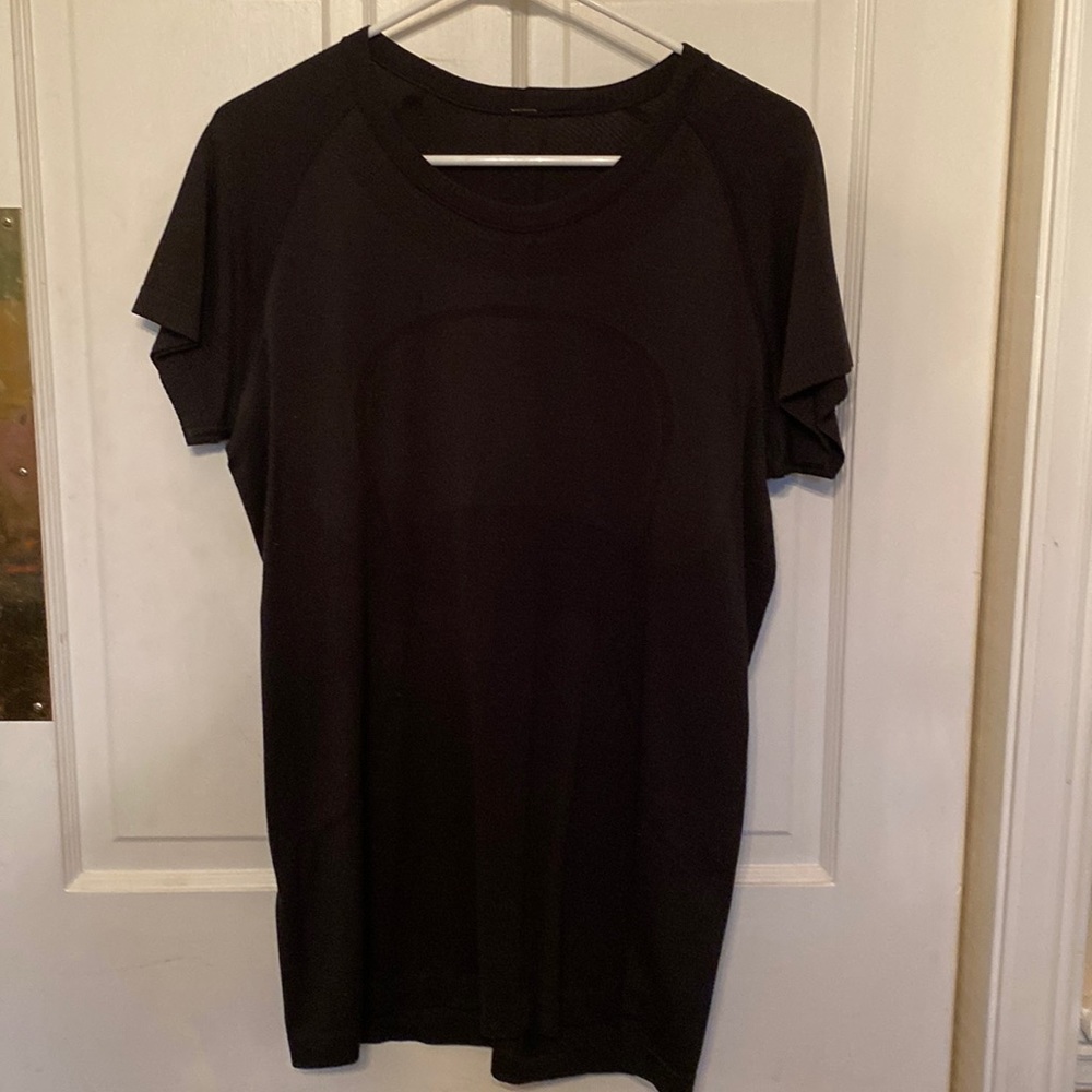 Large black Lululemon shirt.